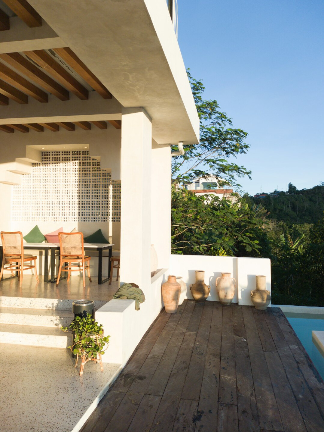 celebrity garden patio
